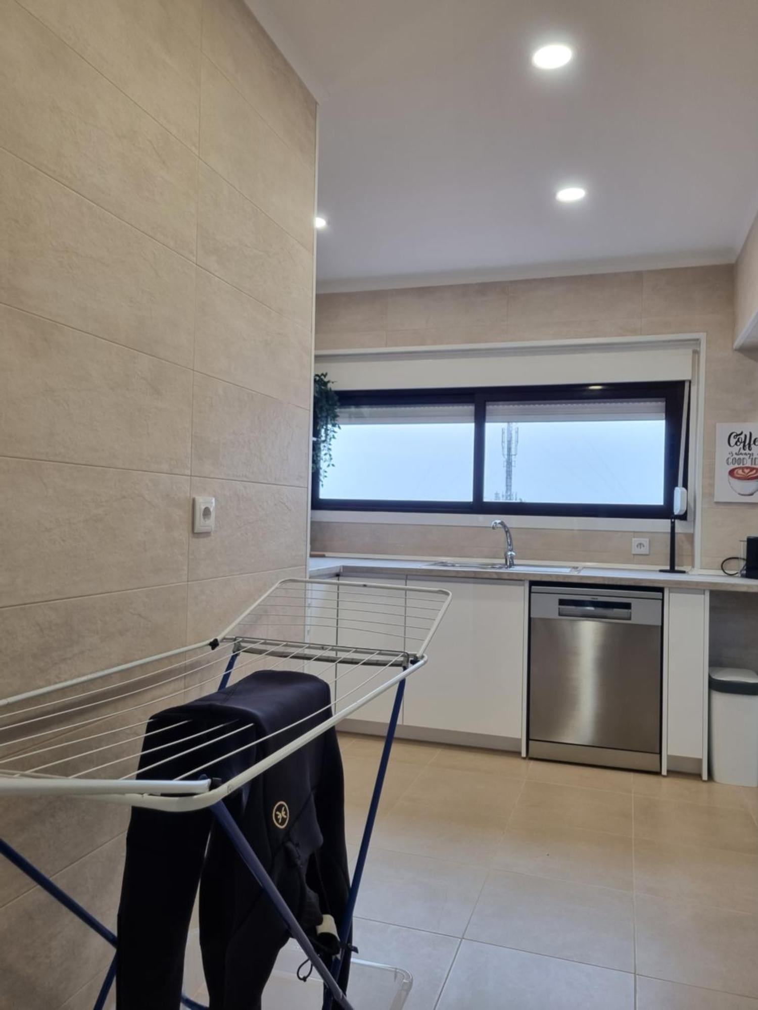 Beach Apartment W/Ocean View Costa de Caparica Luaran gambar